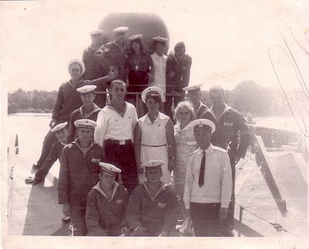 М.А.Румянцева в составе тамбовской молодежной делегации среди моряков подшефного соединения Дважды Краснознаменного Балтийского Флота.